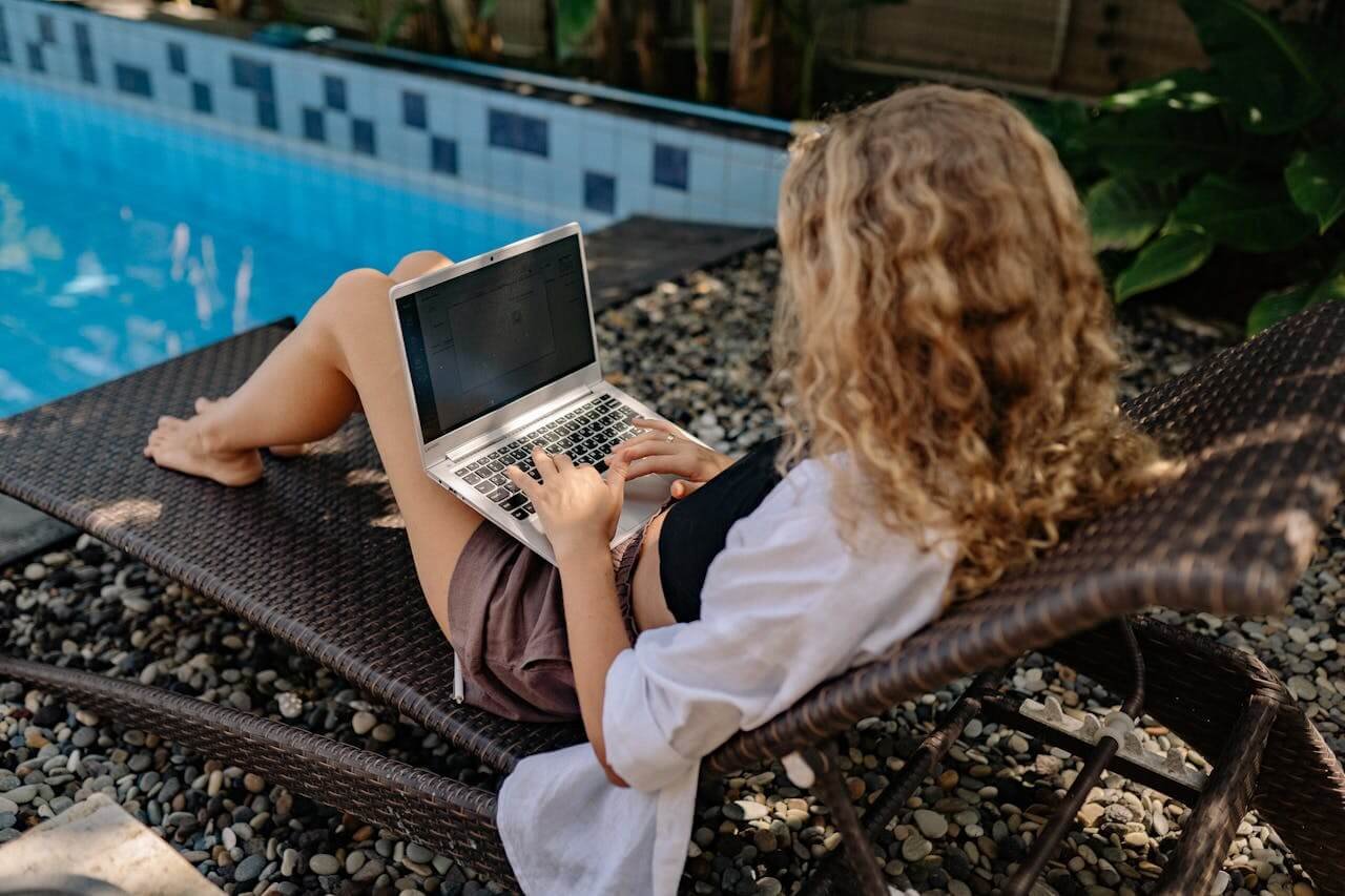 10 Essential Tips for Aspiring Digital Nomads